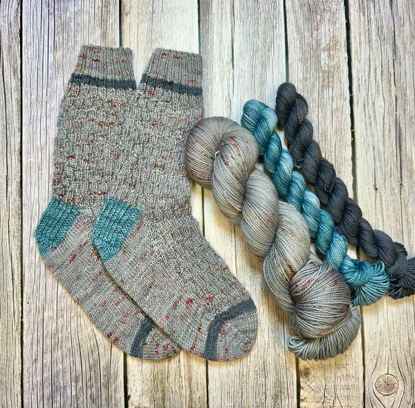 Welcome To The Party Pal Sock Set